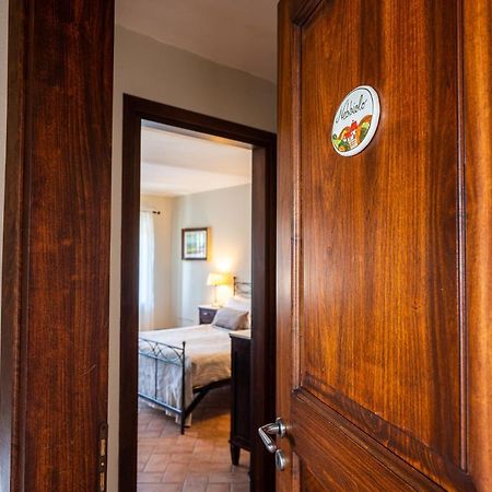 Hotel Convino Castiglione Falletto Esterno foto