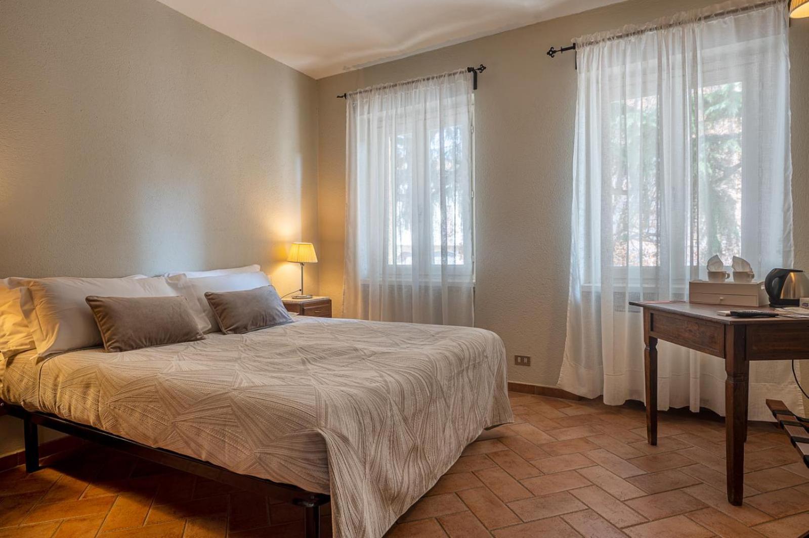 Hotel Convino Castiglione Falletto Esterno foto
